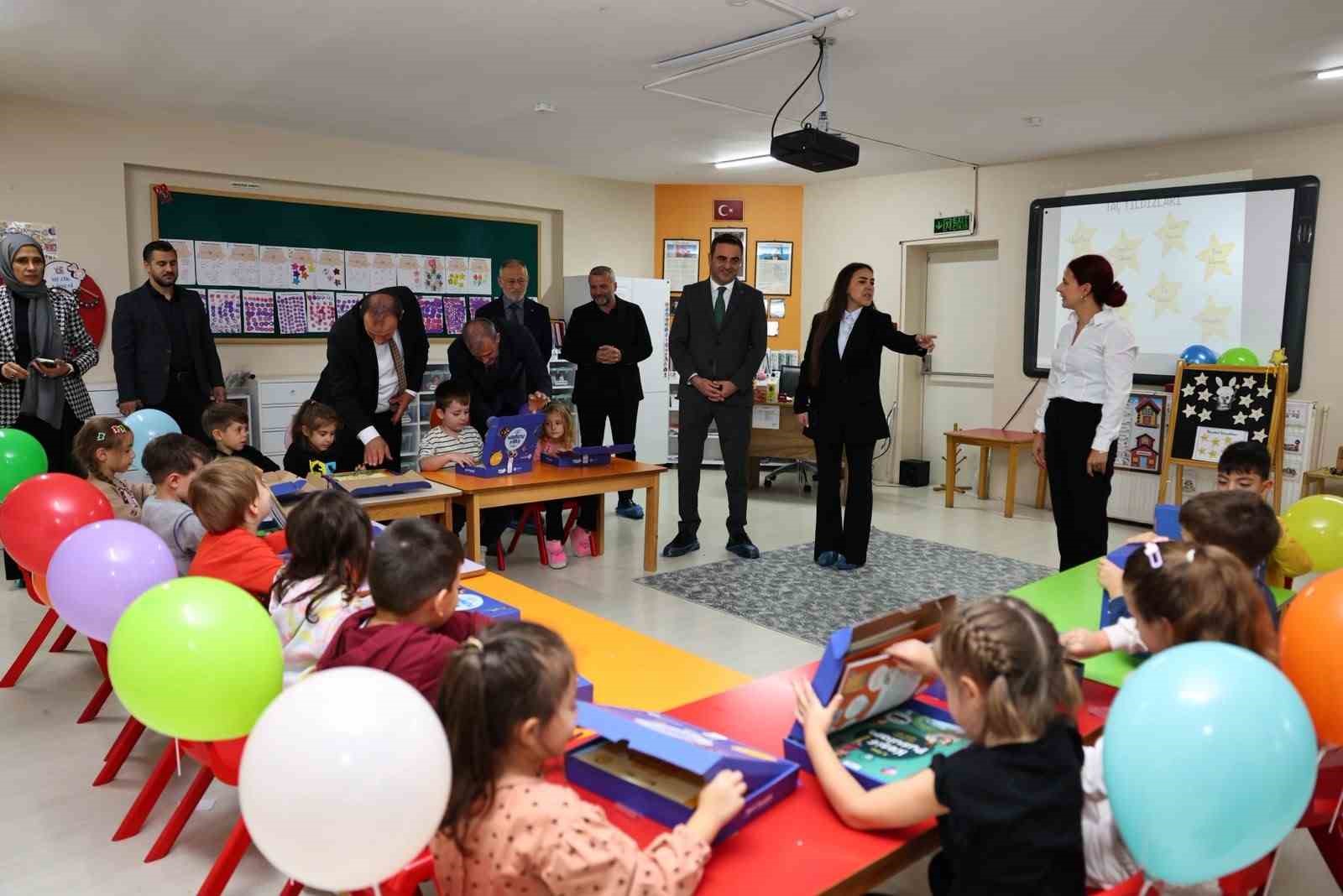 Başiskele’de anaokulu öğrencilerine eğitim seti