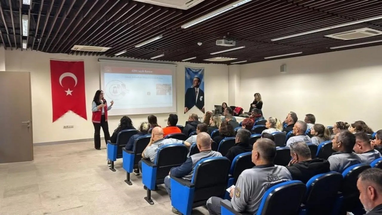 Sinop Havalimanı personeline kadına yönelik şiddete karşı farkındalık eğitimi