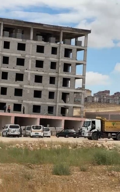 Gaziantep’te 6 katlı bina inşaatından düşen 17 yaşındaki işçi hayatını kaybetti