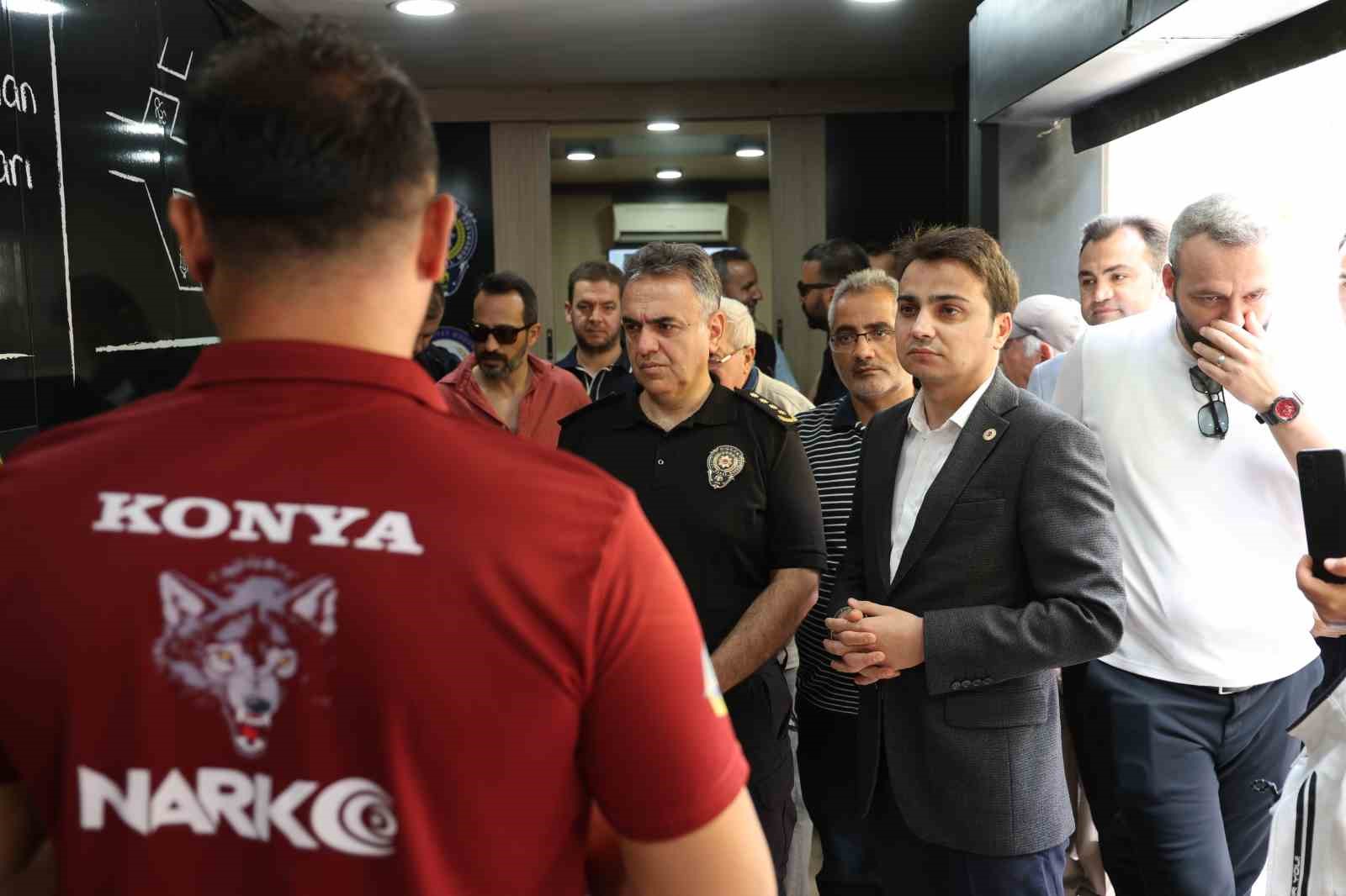 NARKO TIR ilk kez Elazığ’da: Vatandaşlardan yoğun ilgi