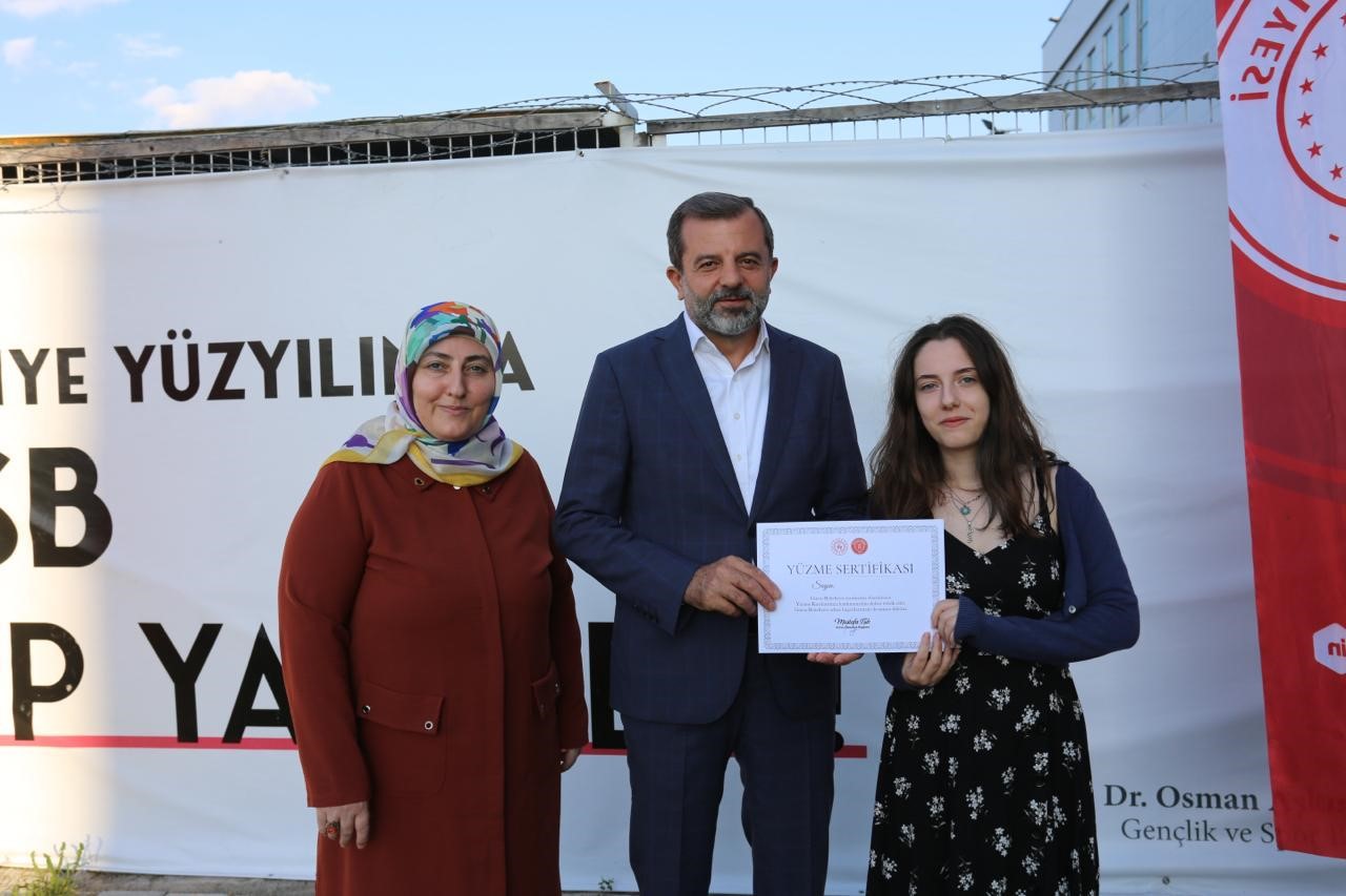 Yüzlerce Gürsulu kadın ücretsiz yüzme öğrendi