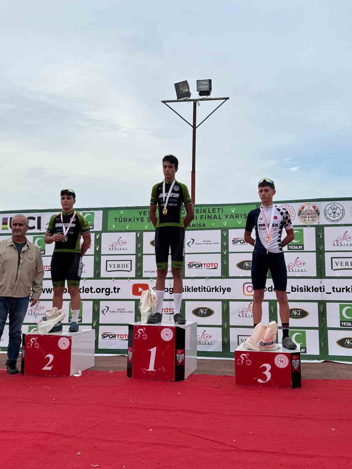 Manisalı sporculardan Dağ Bisikleti Türkiye Şampiyonası’nda 15 madalya