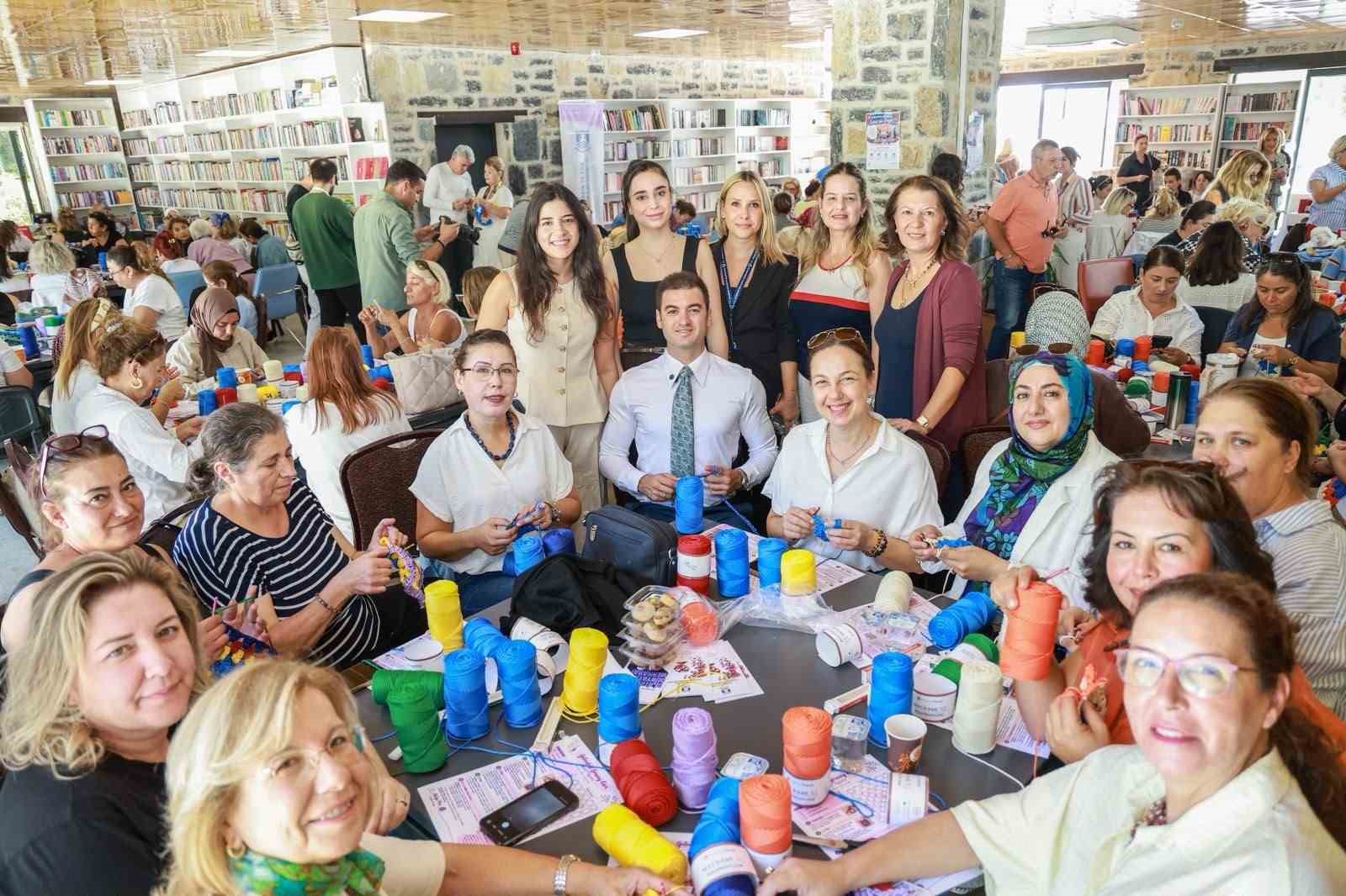 Bodrum sokakları kadınların ördüğü motiflerle renklenecek