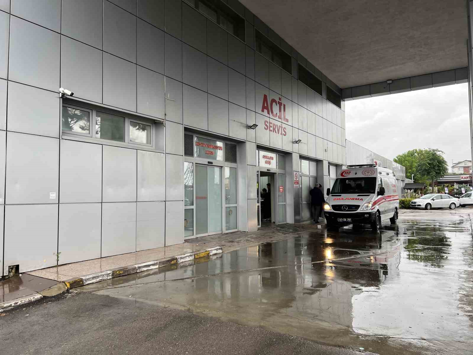 Kocaeli’de ortaokulda sınıfın sıvaları düştü: 3 öğrenci yaralandı