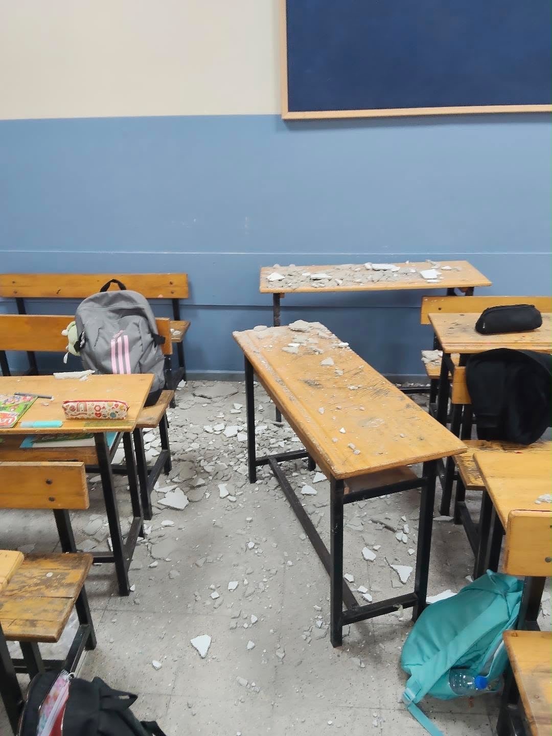 Kocaeli’de ortaokulda sınıfın sıvaları düştü: 3 öğrenci yaralandı