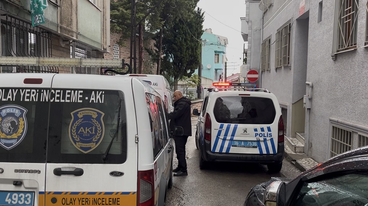 Cezaevinden izinli çıkan 3 arkadaşın gecesi ölümle bitti: 2 kişi gözaltında