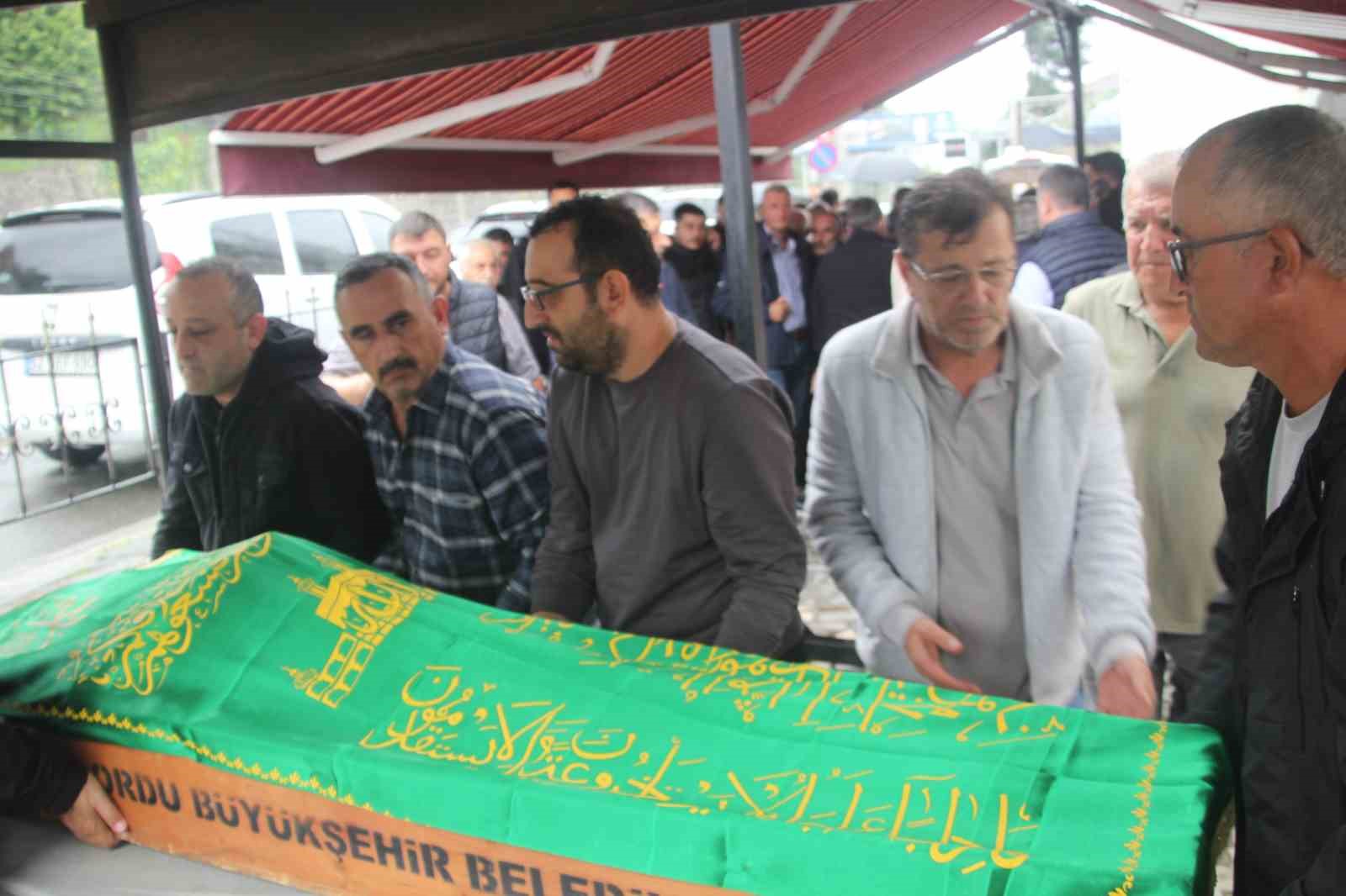 Ordu’da cesedi denizde bulunan balıkçı toprağa verildi