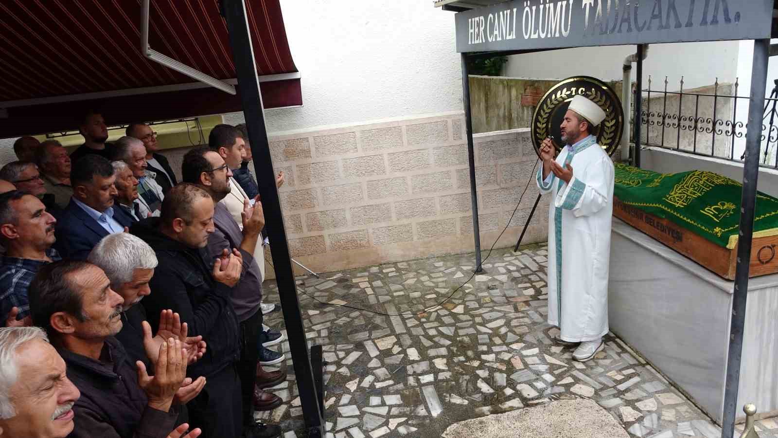 Ordu’da cesedi denizde bulunan balıkçı toprağa verildi
