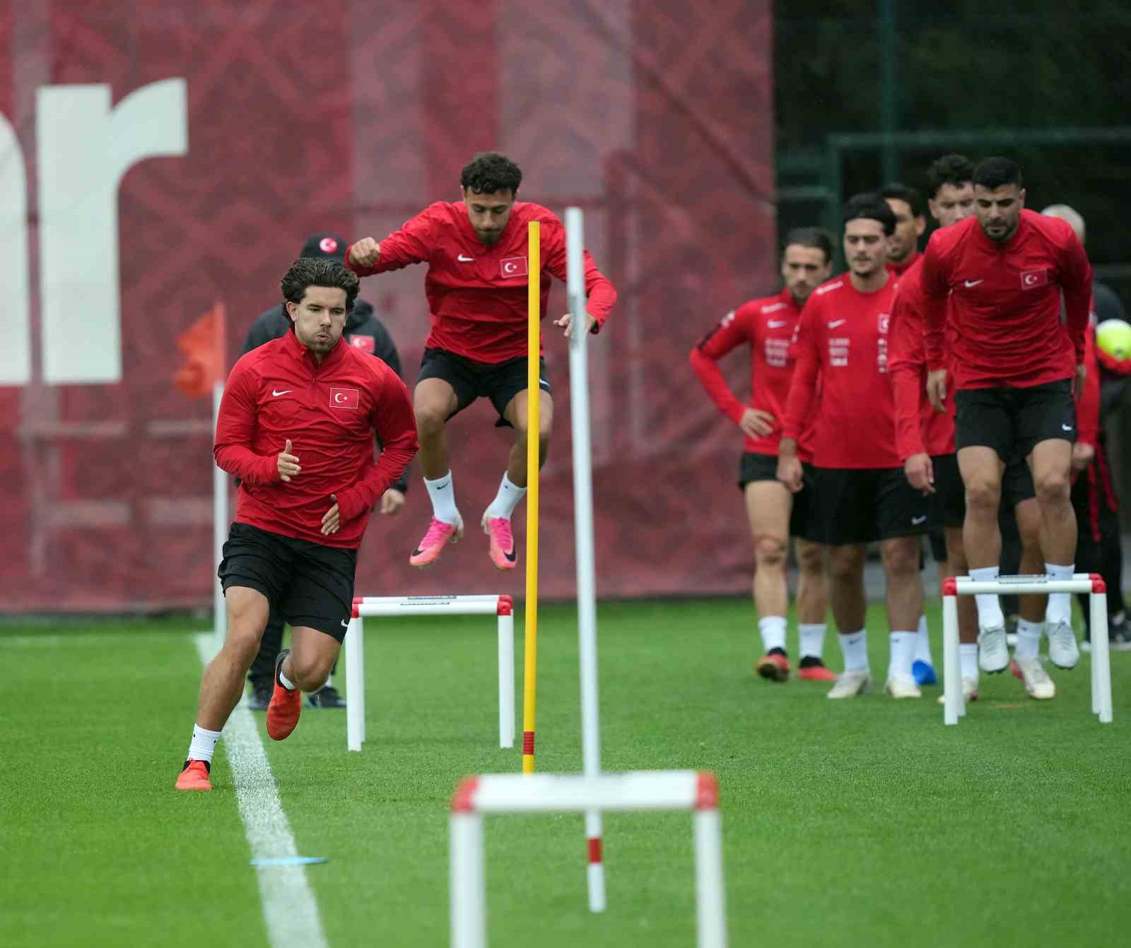A Milli Takım, Belçika maçının hazırlıklarına başladı