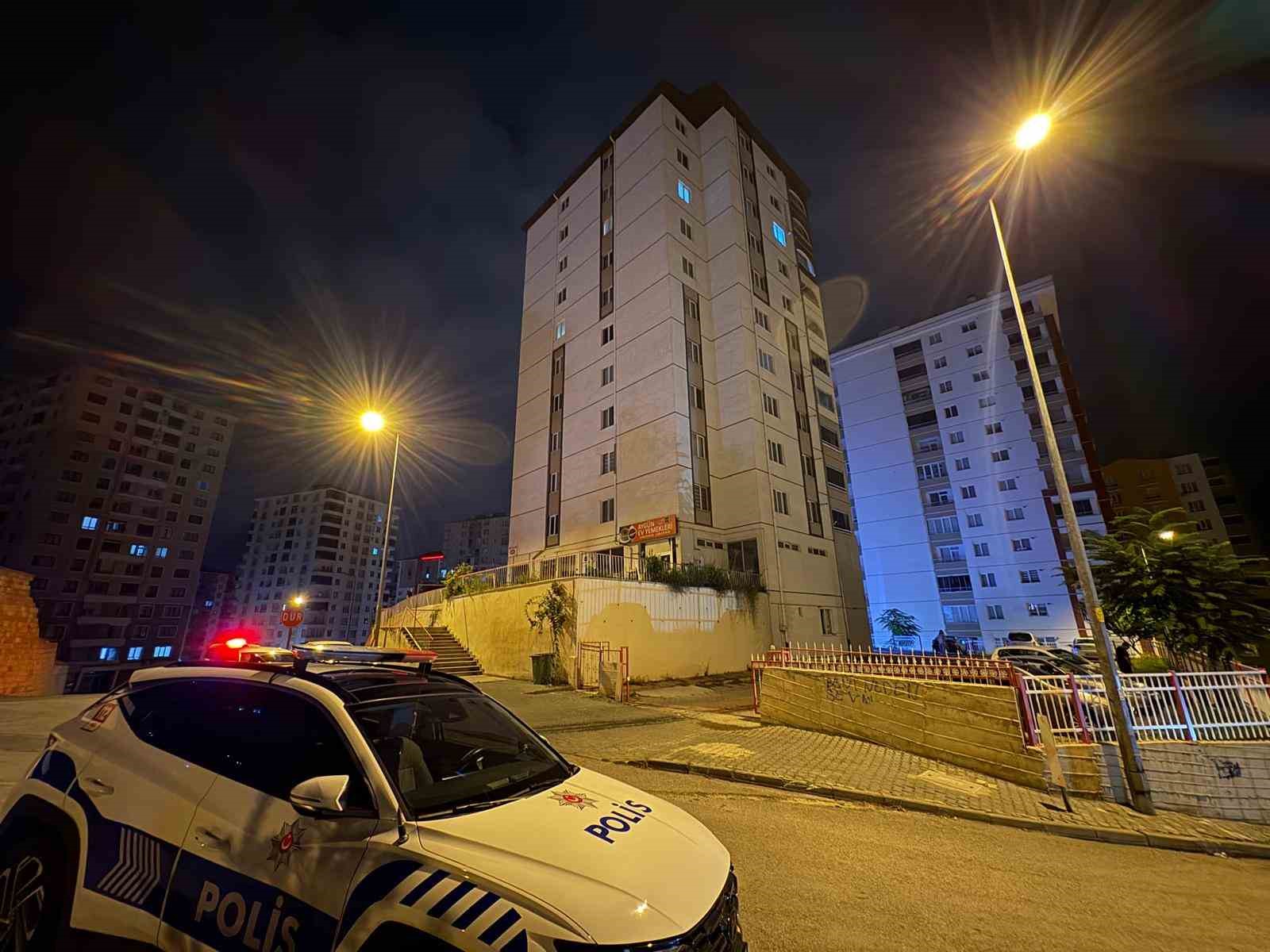 Kayseri’de 10 katlı binada yangın paniği