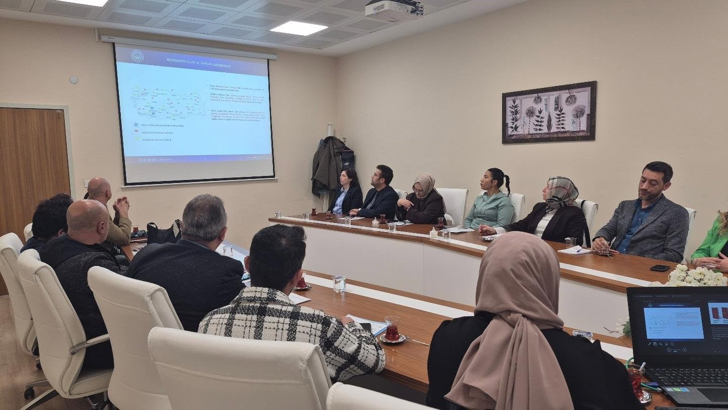 Kütahya’da otizm projesi için kurumlara bilgilendirme toplantısı