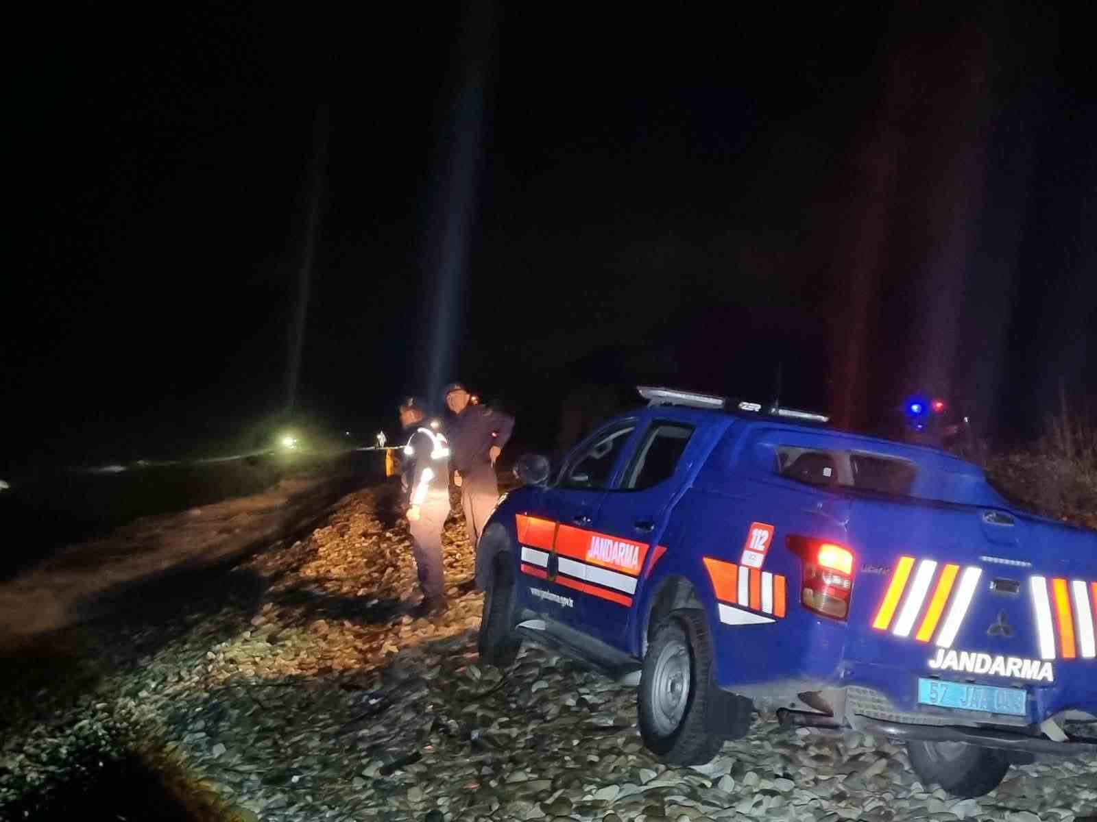 Sinop’ta tekne alabora oldu: 1 polis ölü, 1 polis kayıp