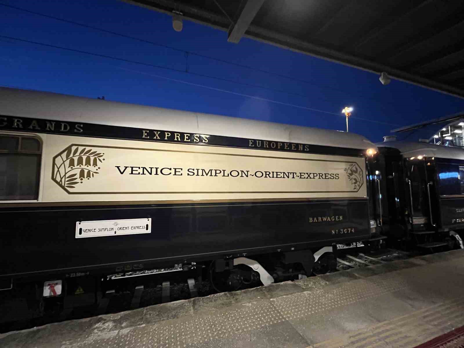 Paris’ten yola çıkan Orient Express İstanbul’a geldi