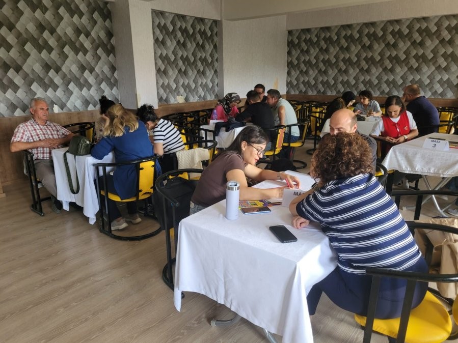 Burhaniye’de Harezmi Eğitim Modeli Öğretmen Eğitimi başladı