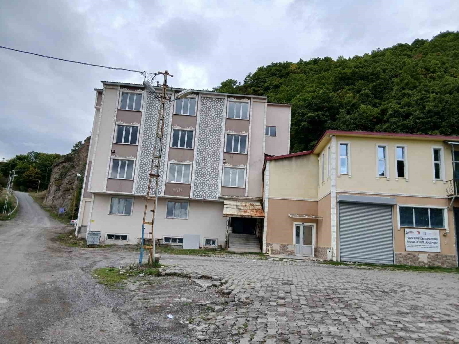 Posof’taki yurtlarda kalan 154 öğrenci il merkezine yönlendirildi