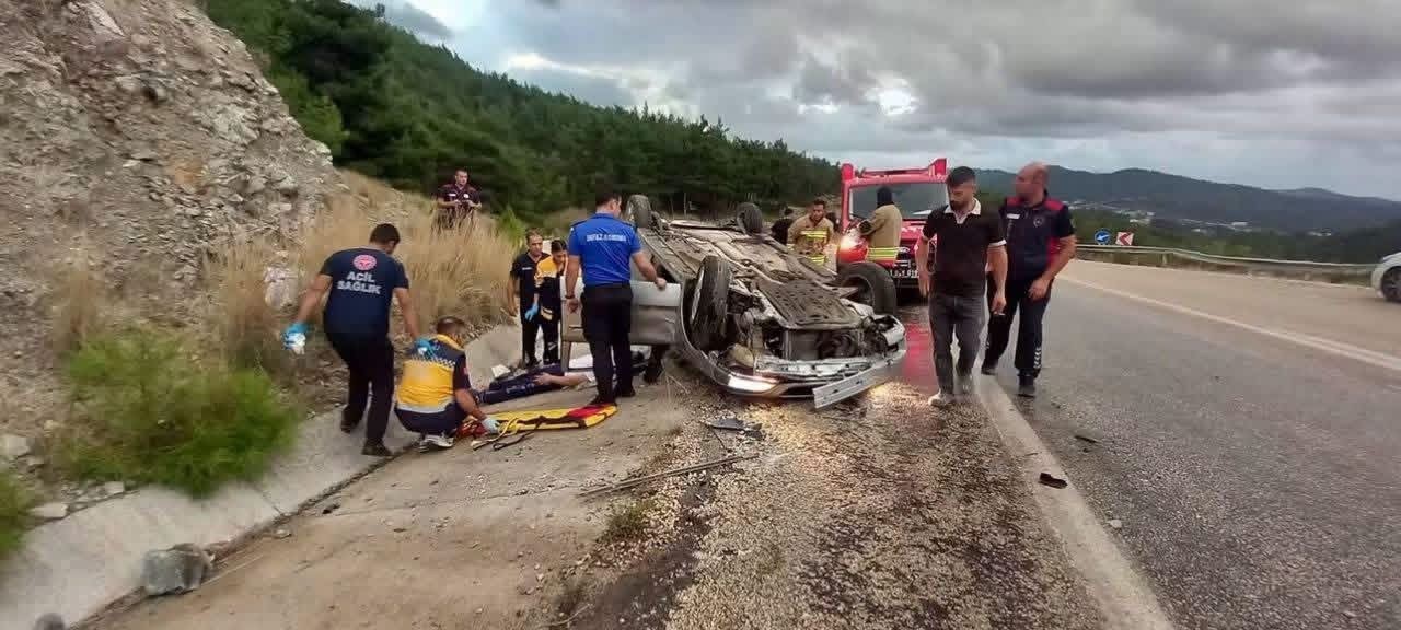 Yayladağı’nda takla atan otomobilin sürücüsü yaralandı
