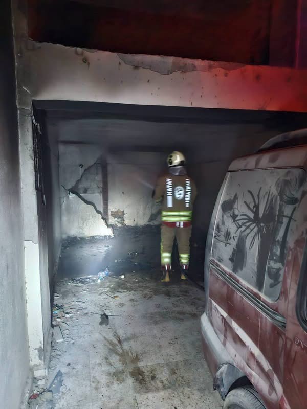 Antakya’da metruk iş yerinde yangın çıktı