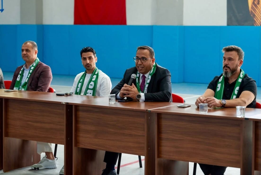 Muğlasporlu futbolcular öğrencilerle buluştu
