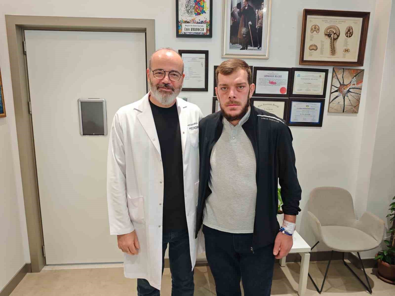 Elleri, ayakları ve yüzü büyüyen Gürcü hasta, Samsun’da şifa buldu