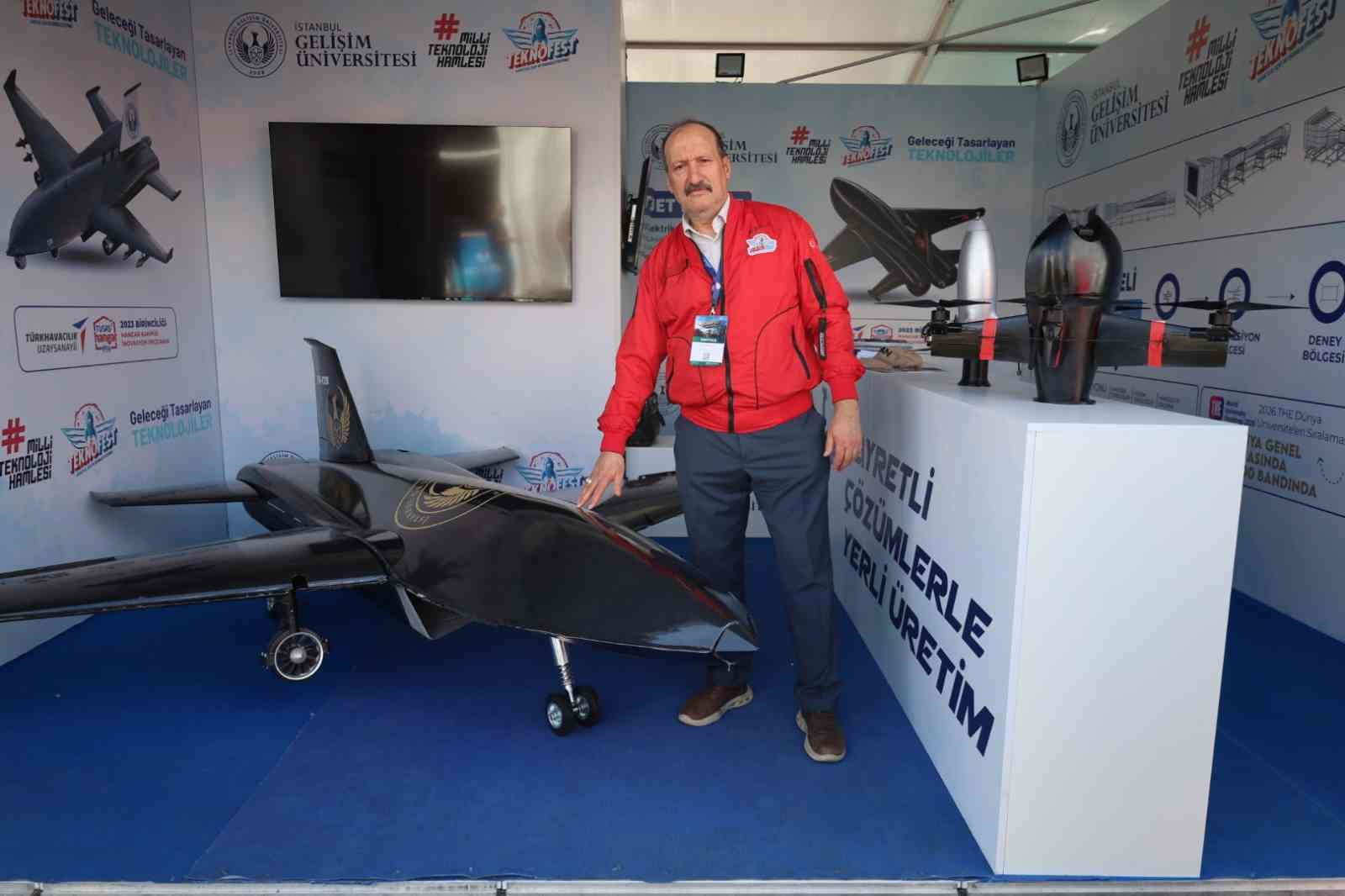 İGÜ TEKNOFEST’e jet dron projesi ve elektrik fan motorlu VTOL İHA ile katılarak dikkatleri üzerine çekti