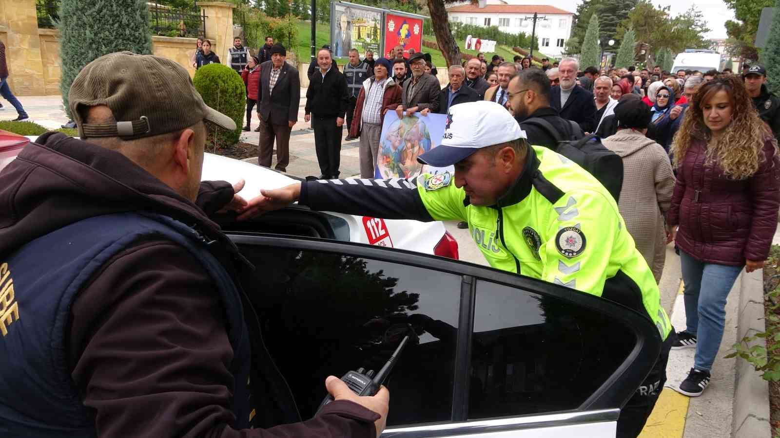 Yozgat’ta 1 Ekim Dünya Yaşlılar Günü’nde farkındalık yürüyüşü düzenlendi