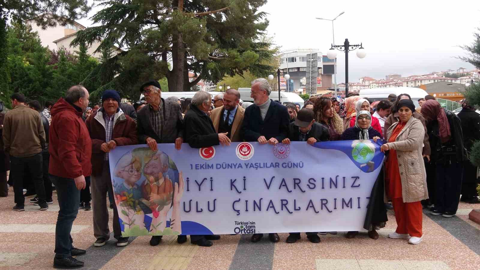 Yozgat’ta 1 Ekim Dünya Yaşlılar Günü’nde farkındalık yürüyüşü düzenlendi