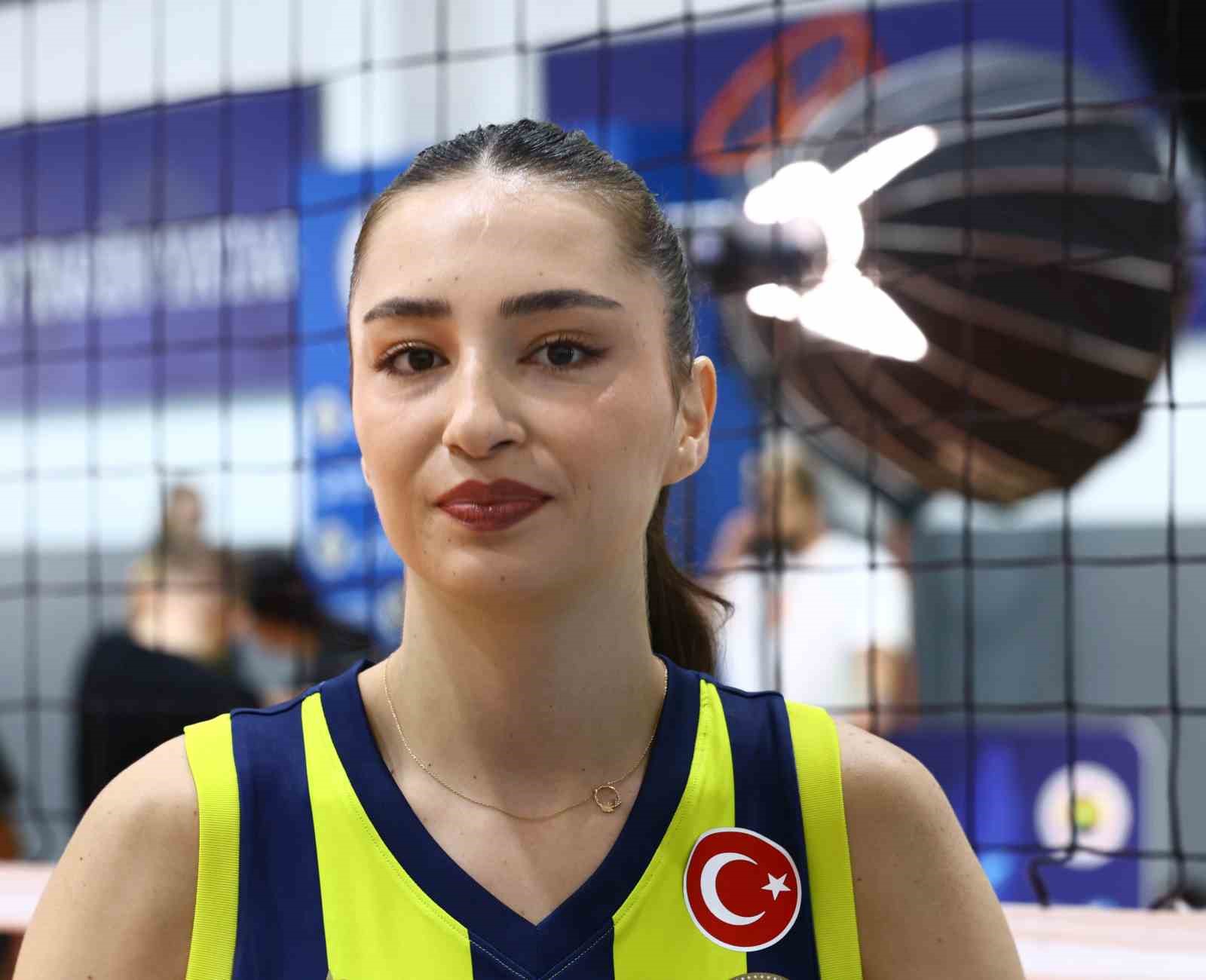 Saliha Şahin: "Fenerbahçe’nin hedefi her zaman altın madalya olmuştur"