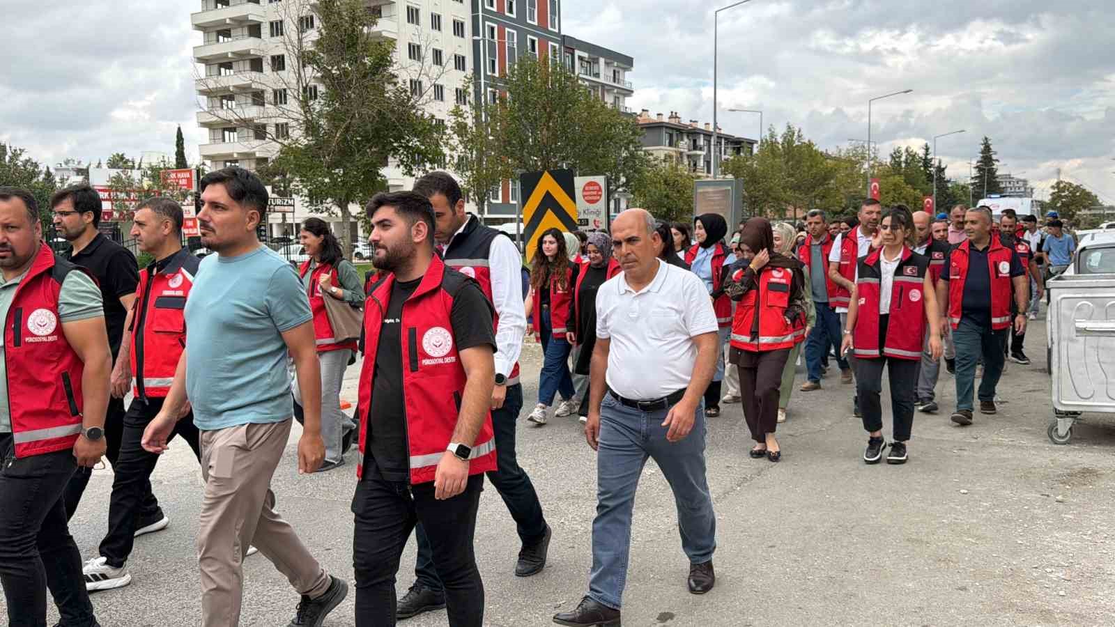 Adıyaman’da Dünya Yaşlılar Günü dolayısıyla kortej yürüyüşü
