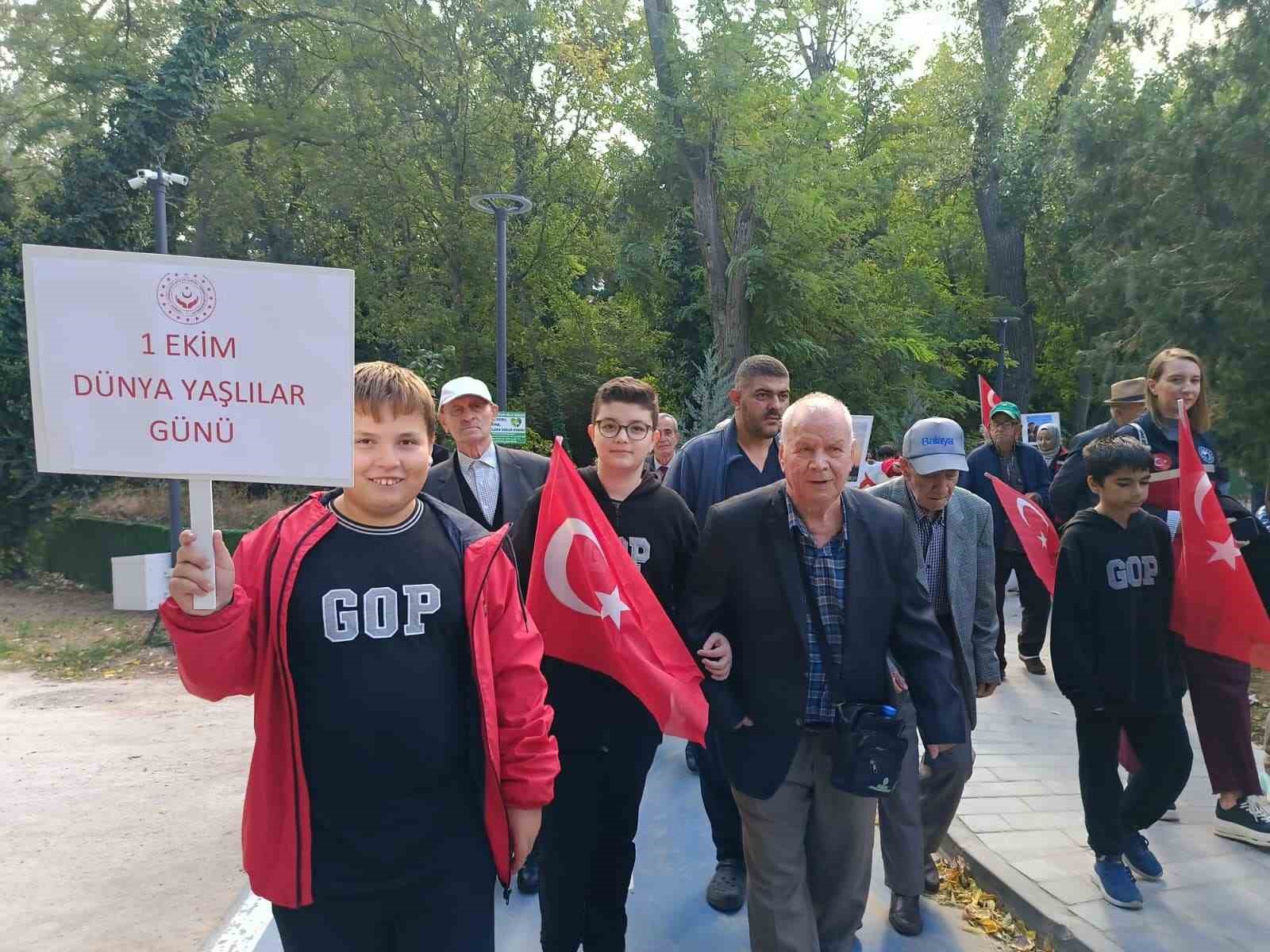 Edirne’de kuşaklararası dayanışmanın önemine dikkat çekildi