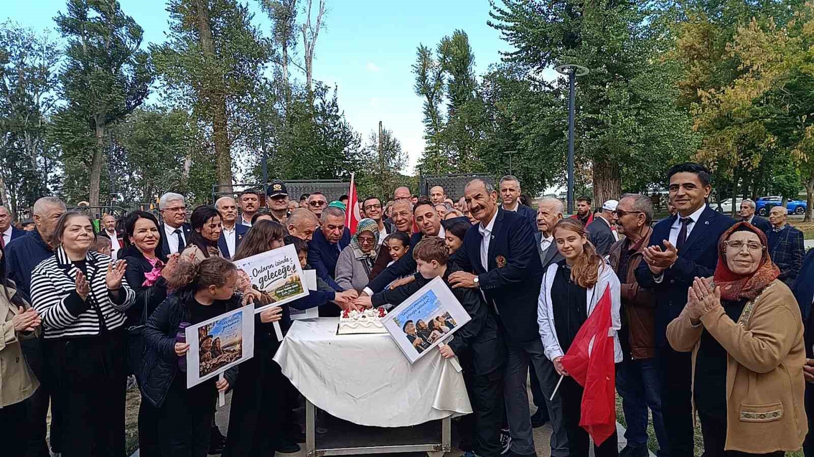 Edirne’de kuşaklararası dayanışmanın önemine dikkat çekildi