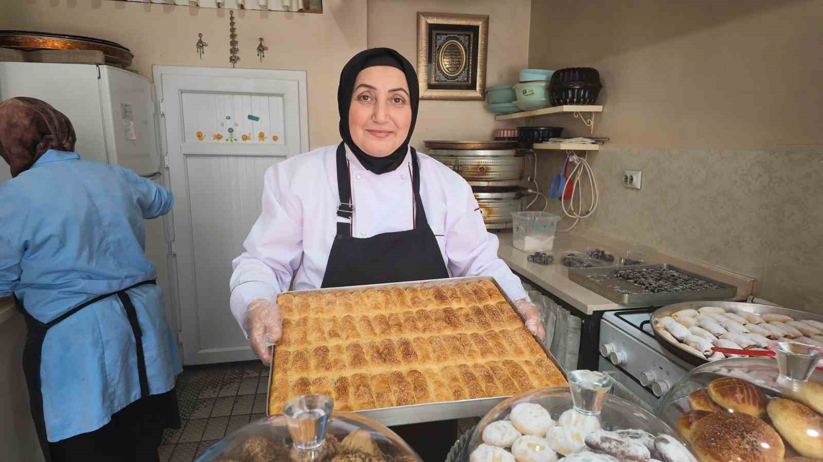 Kendi işinin patronu olan kadın girişimci, şehrin ilk kadın ahisi olmanın heyecanını yaşıyor