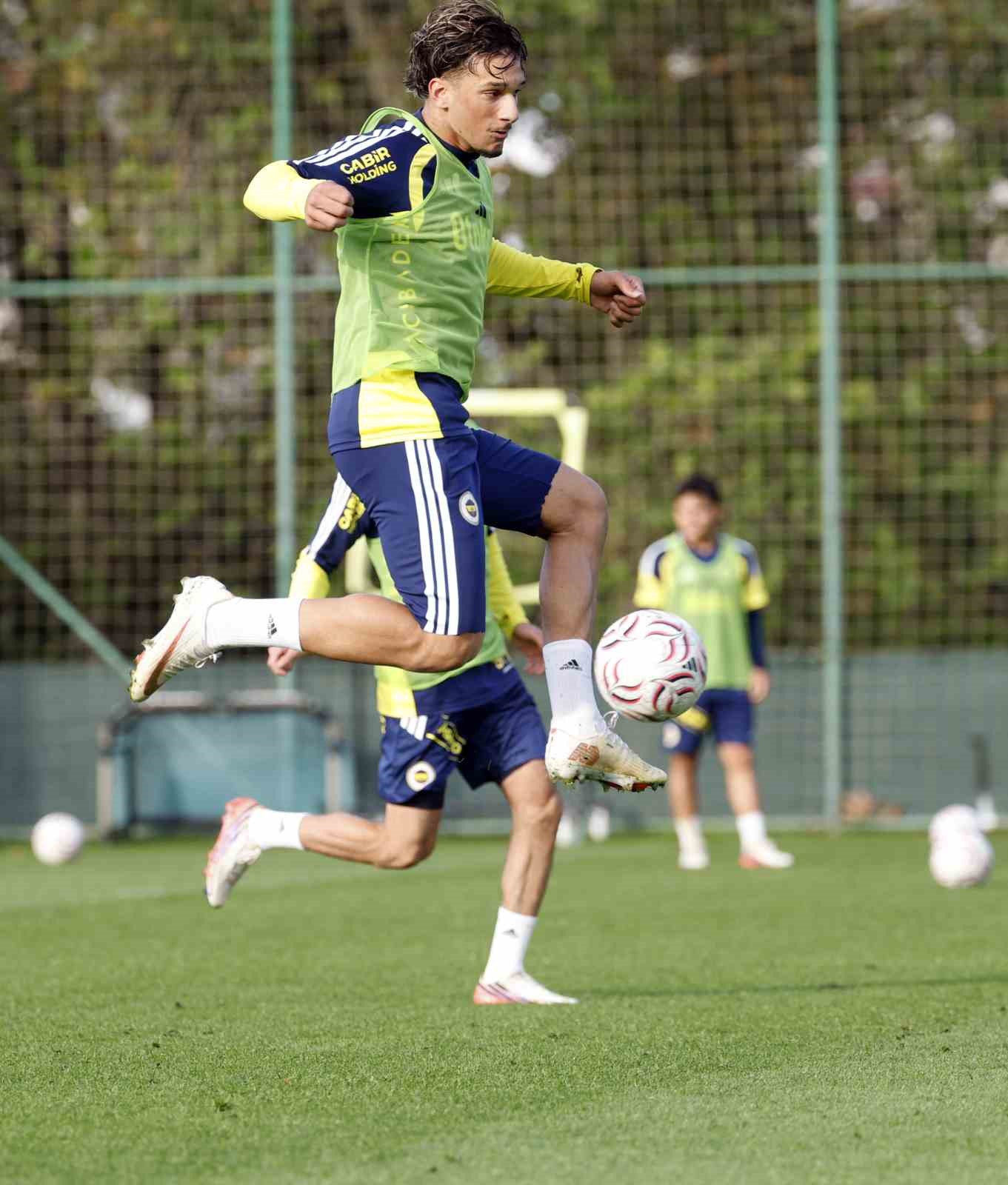 Fenerbahçe, Çaykur Rizespor maçı hazırlıklarını sürdürdü