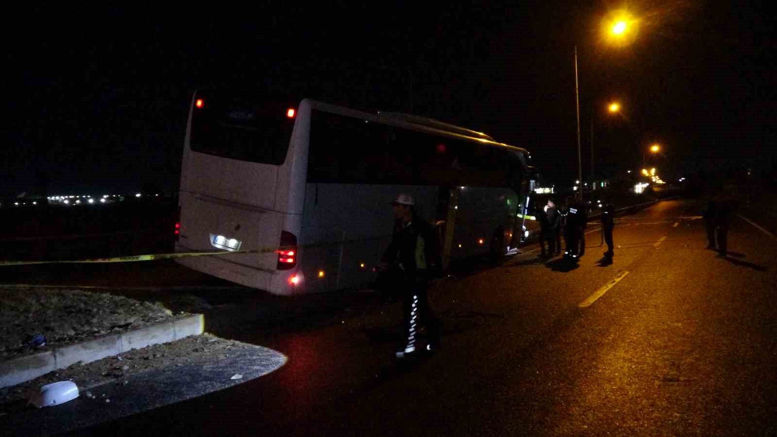 Malatya’da otobüs ile hafif ticari araç çarpıştı: 2 ölü, 3 yaralı