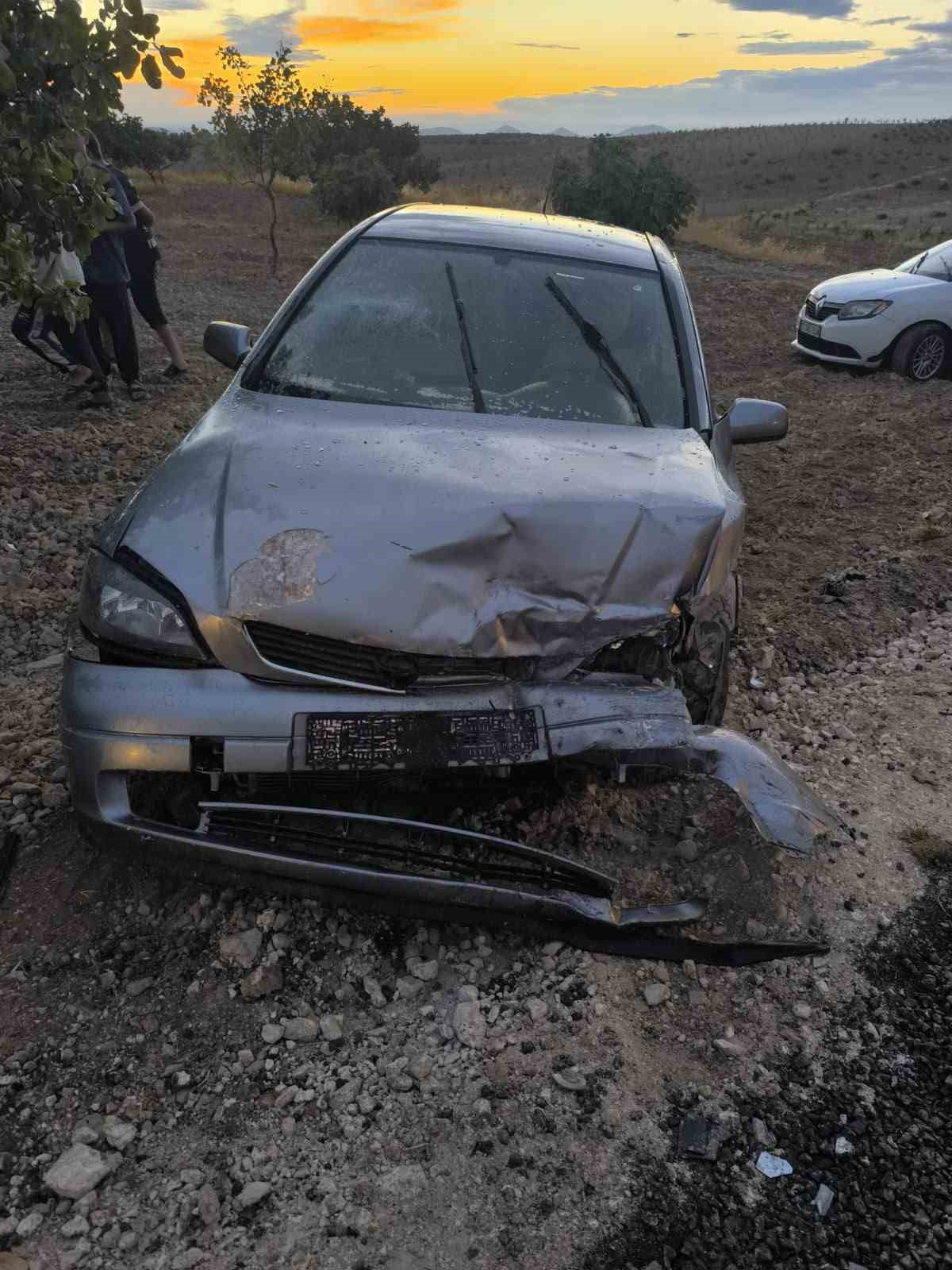 Şanlıurfa’da Fiat Tofaş otomobil kazada hurdaya döndü: 1 ölü, 7 yaralı