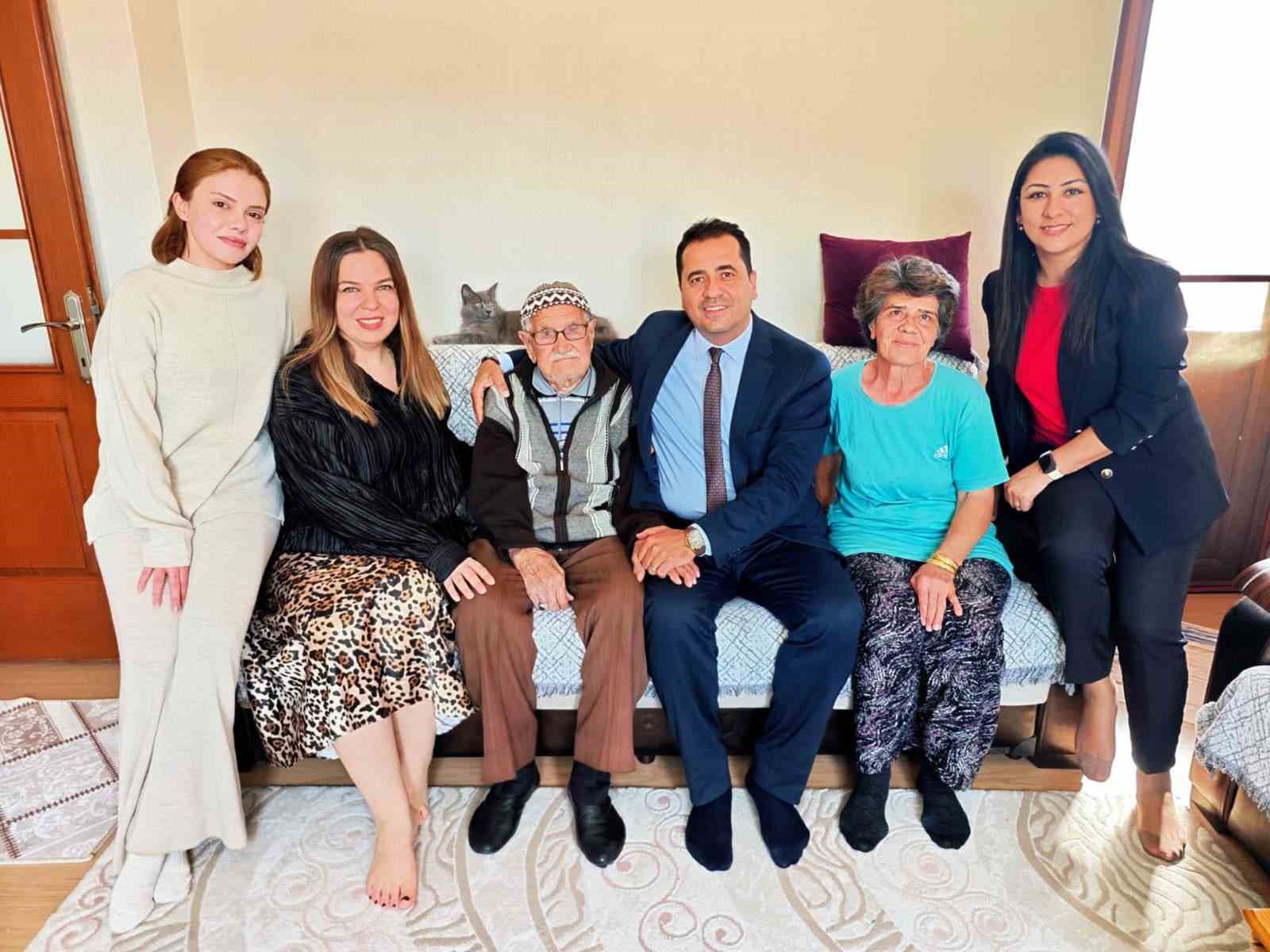 Menteşe’de asırlık çınarlara anlamlı ziyaret