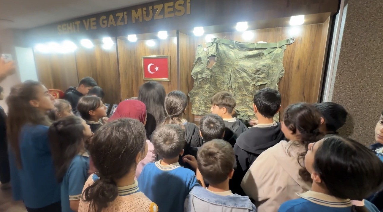 Yüksekovalı gaziler öğrencilerle bir araya geldi