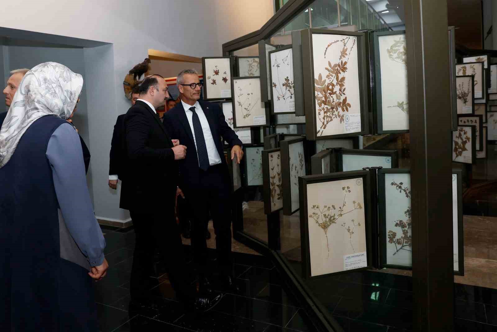 FISU heyetinden Atatürk Üniversitesine ziyaret: Erzurum’un 2029 Dünya Üniversiteler Kış Oyunları hedefi için Rektör Hacımüftüoğlu’ndan güçlü mesaj