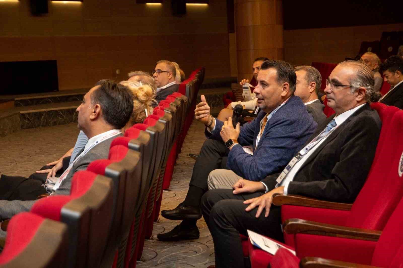 Uluslararası katılımlı veteriner gıda hijyeni kongresinin 11’incisi Atatürk Üniversitesinin ev sahipliğinde gerçekleştirildi