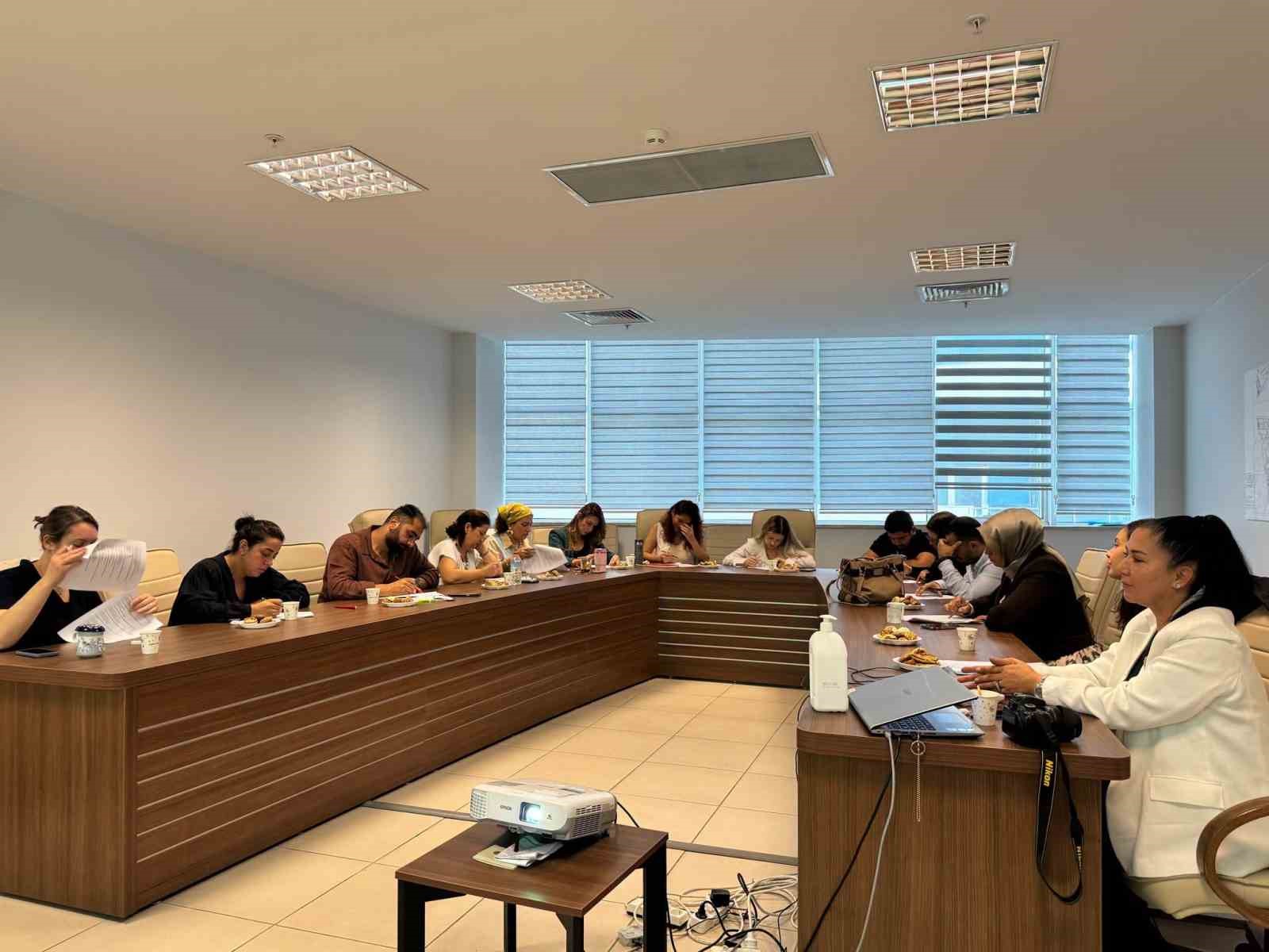 MEAH’ta Ameliyathane Hemşireliği Sertifikalı Eğitim Programı başladı