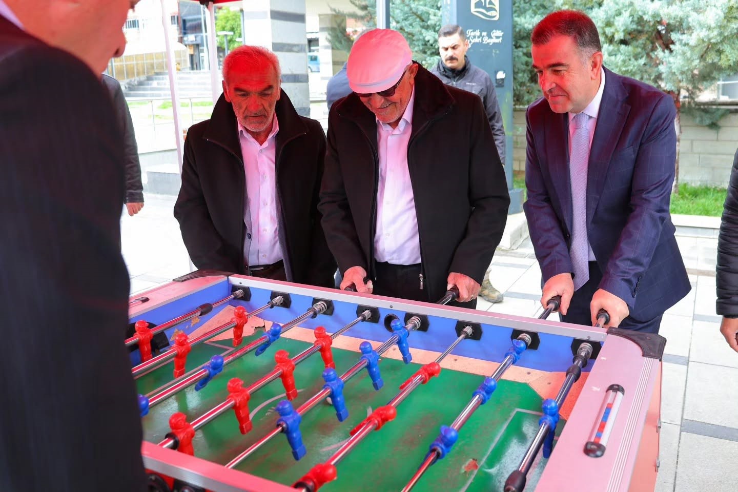 Bayburt’ta ’Dünya Yaşlılar Günü’ dolayısıyla yürüyüş ve spor etkinlikleri düzenlendi