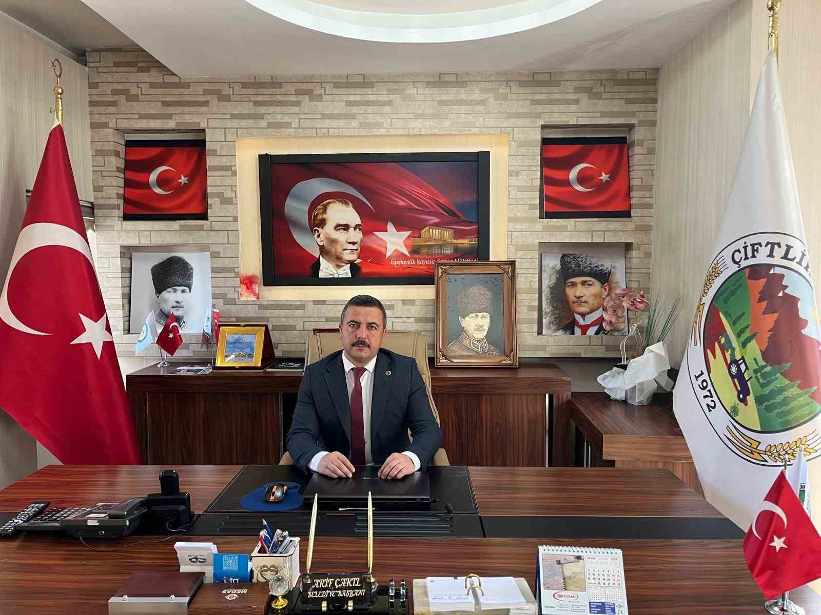 Çiftlik Belediye Başkanı Arif Çakıl CHP’den istifa etti