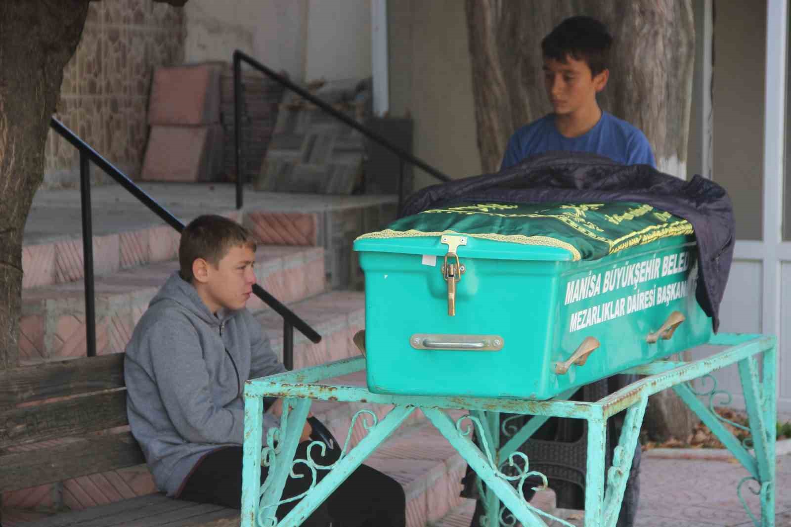 Maden kazasında hayatını kaybeden babaya son görev