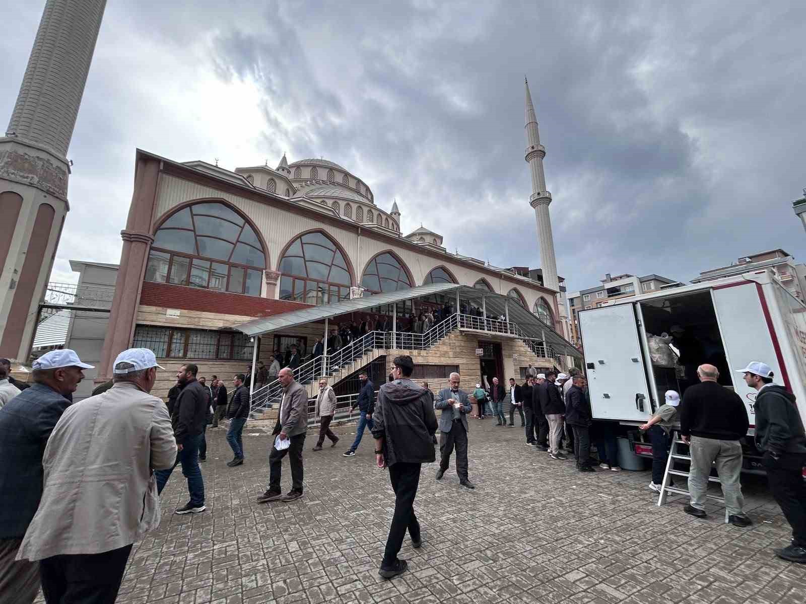 Van’da 15 Temmuz şehitleri dualarla anıldı