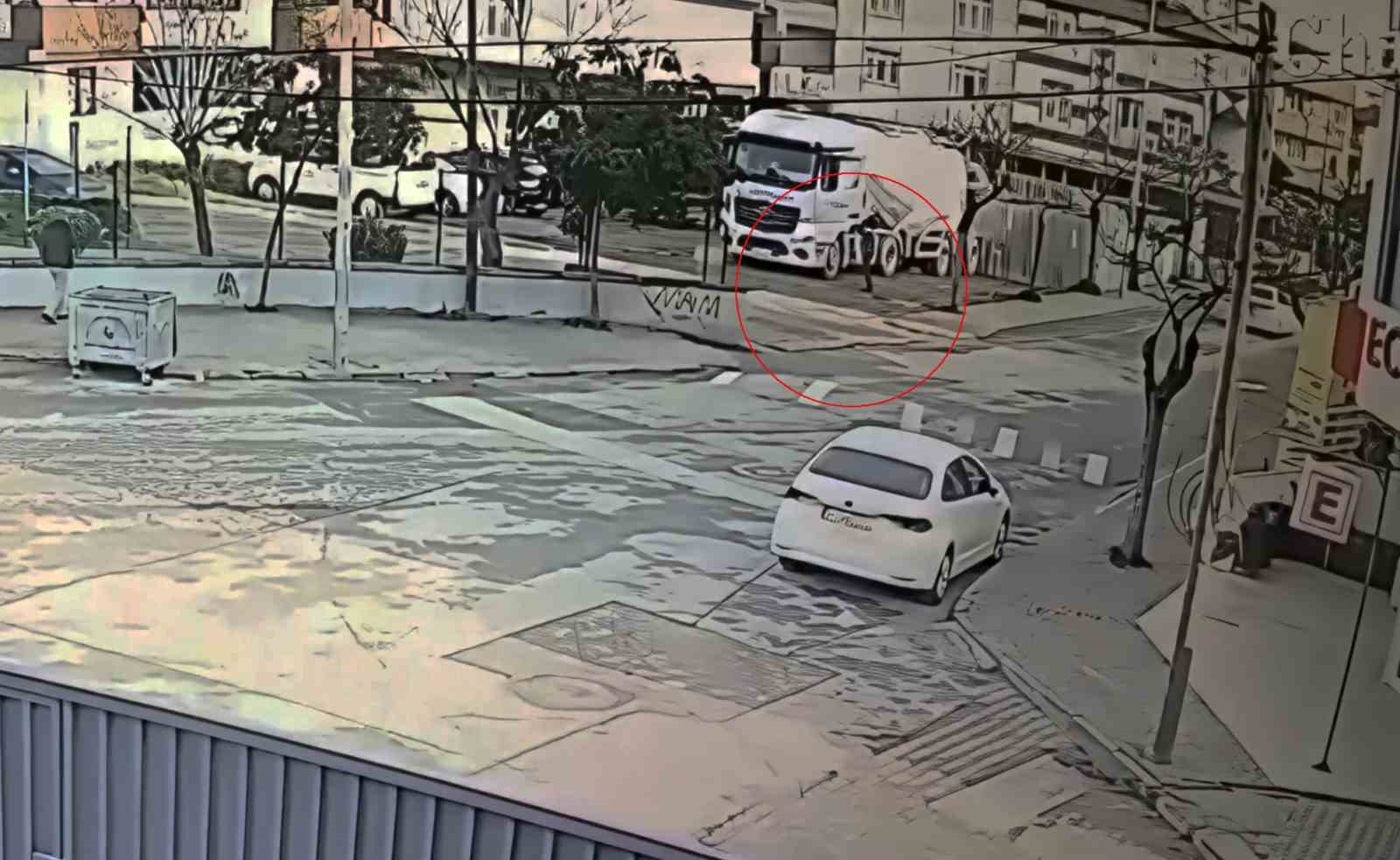 Kasklı katil tırın altından çıkıp, uzun süredir devam eden husumet nedeniyle kardeşini böyle öldürdü