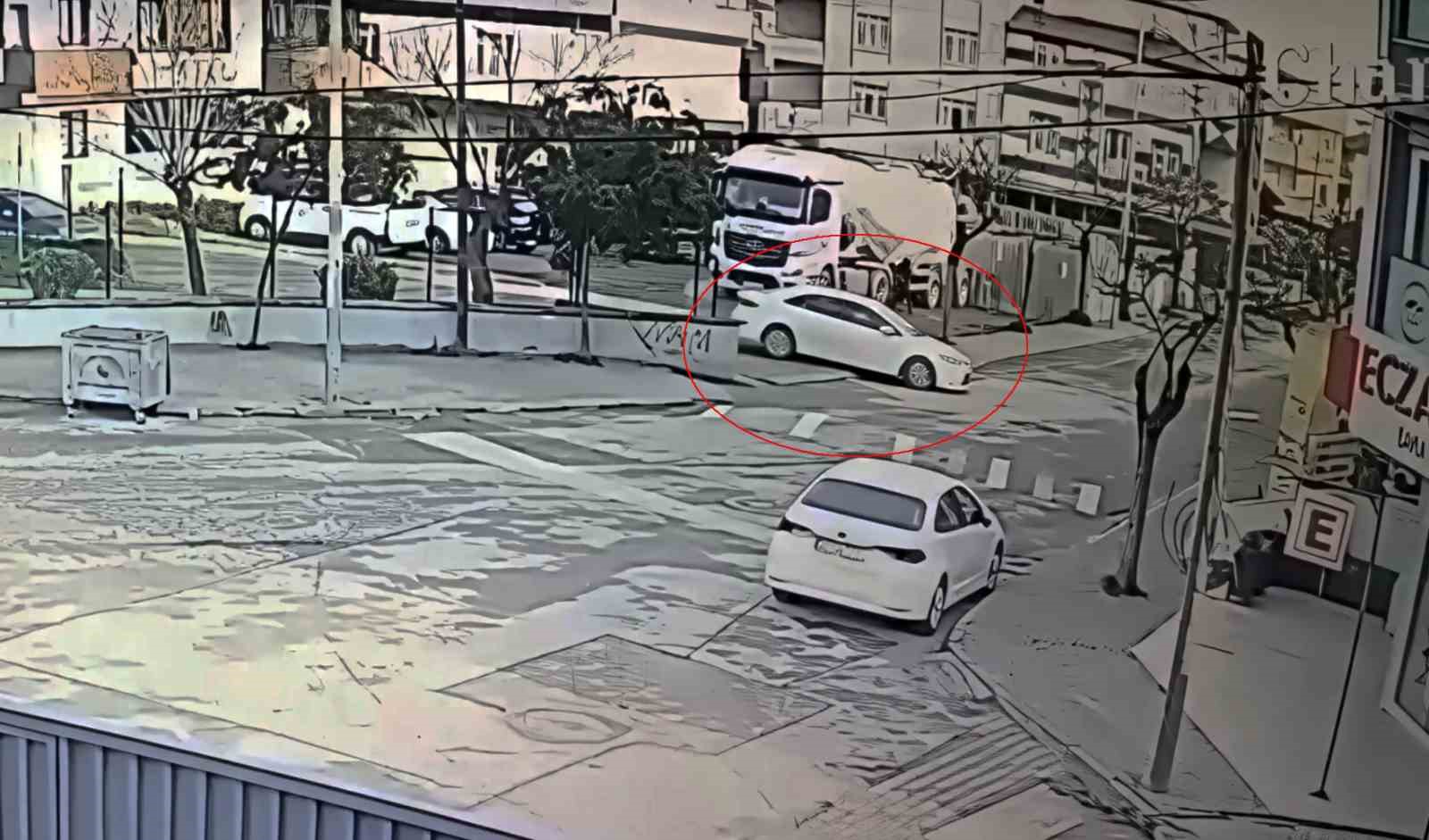 Kasklı katil tırın altından çıkıp, uzun süredir devam eden husumet nedeniyle kardeşini böyle öldürdü