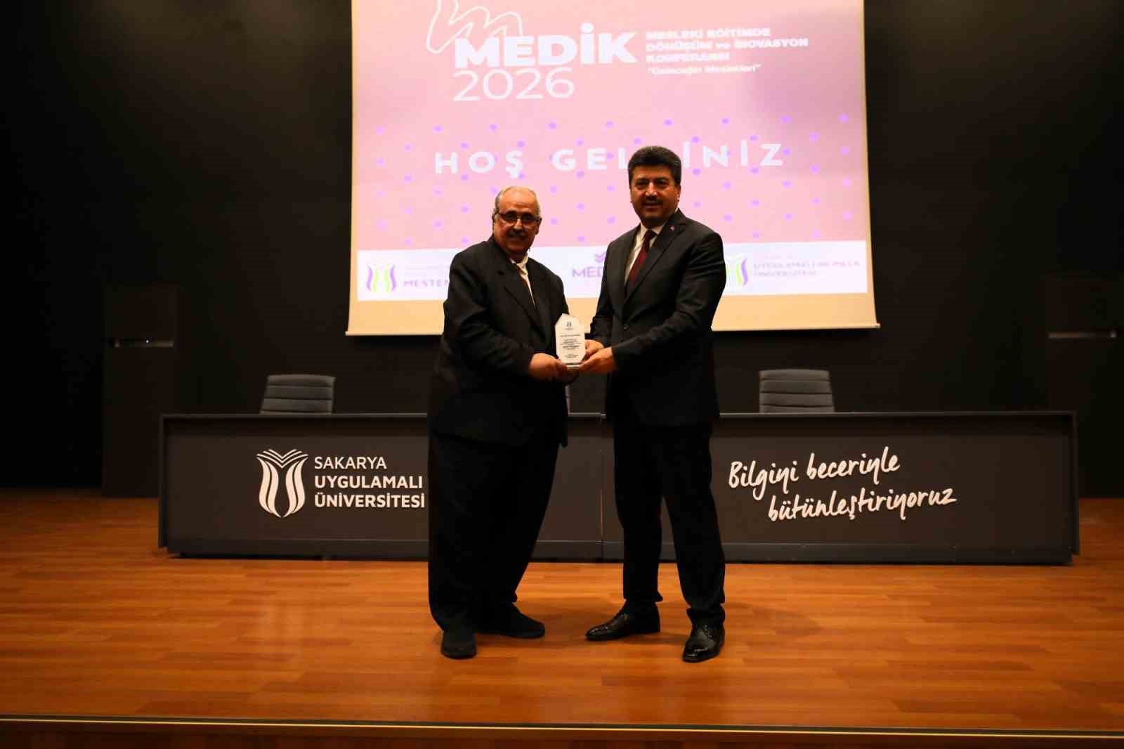 Geleceğin meslekleri Sapanca’da masaya yatırıldı