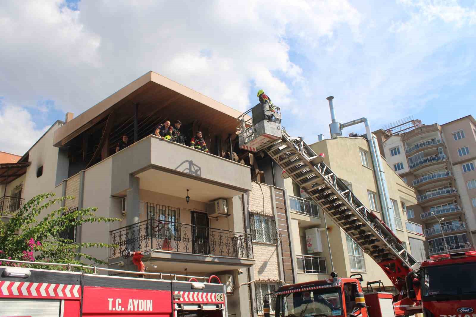 Çatı katı yangını korkuttu