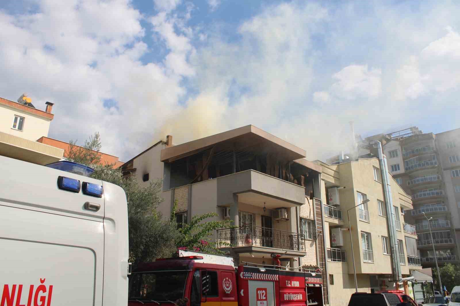 Çatı katı yangını korkuttu