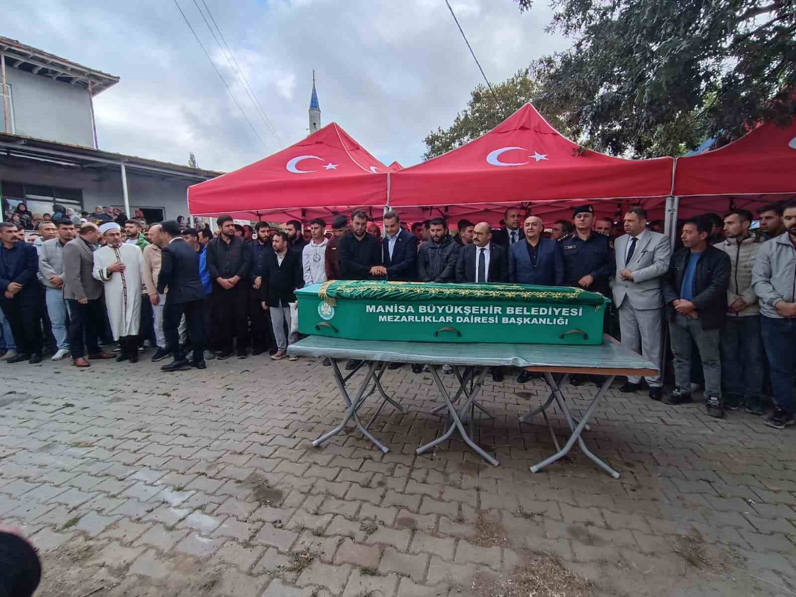Soma’da madendeki göçükte hayatını kaybeden Ramazan İnce son yolculuğuna uğurlandı