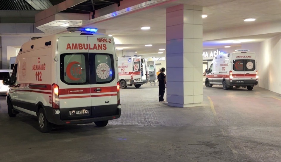 Gaziantep’te aile faciası: Anne, baba ve 5 yaşındaki çocukları 2. kattan atladı